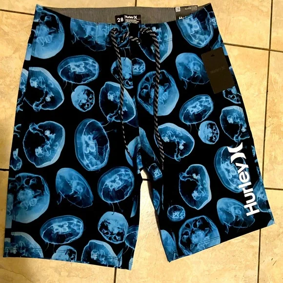 Hurley men’s size 28 20” board shorts with blue jellyfish pattern